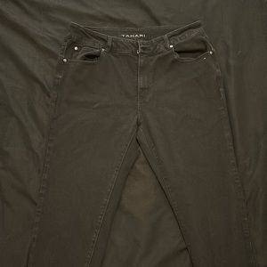 TAHARI JEANS- black size 16/33